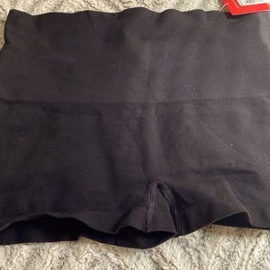 Spank short shape wear size XL